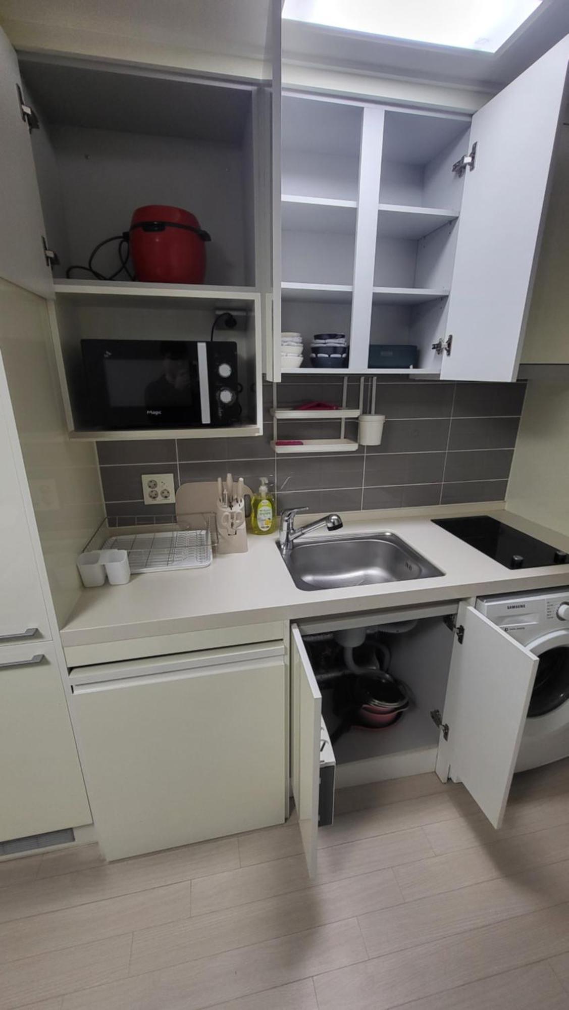 1-2308 #sinnonhyeon Stn Exit 9, 1-min #gangnam Stn, 5-min #ott #concierge Gangnam Managed * Seoul